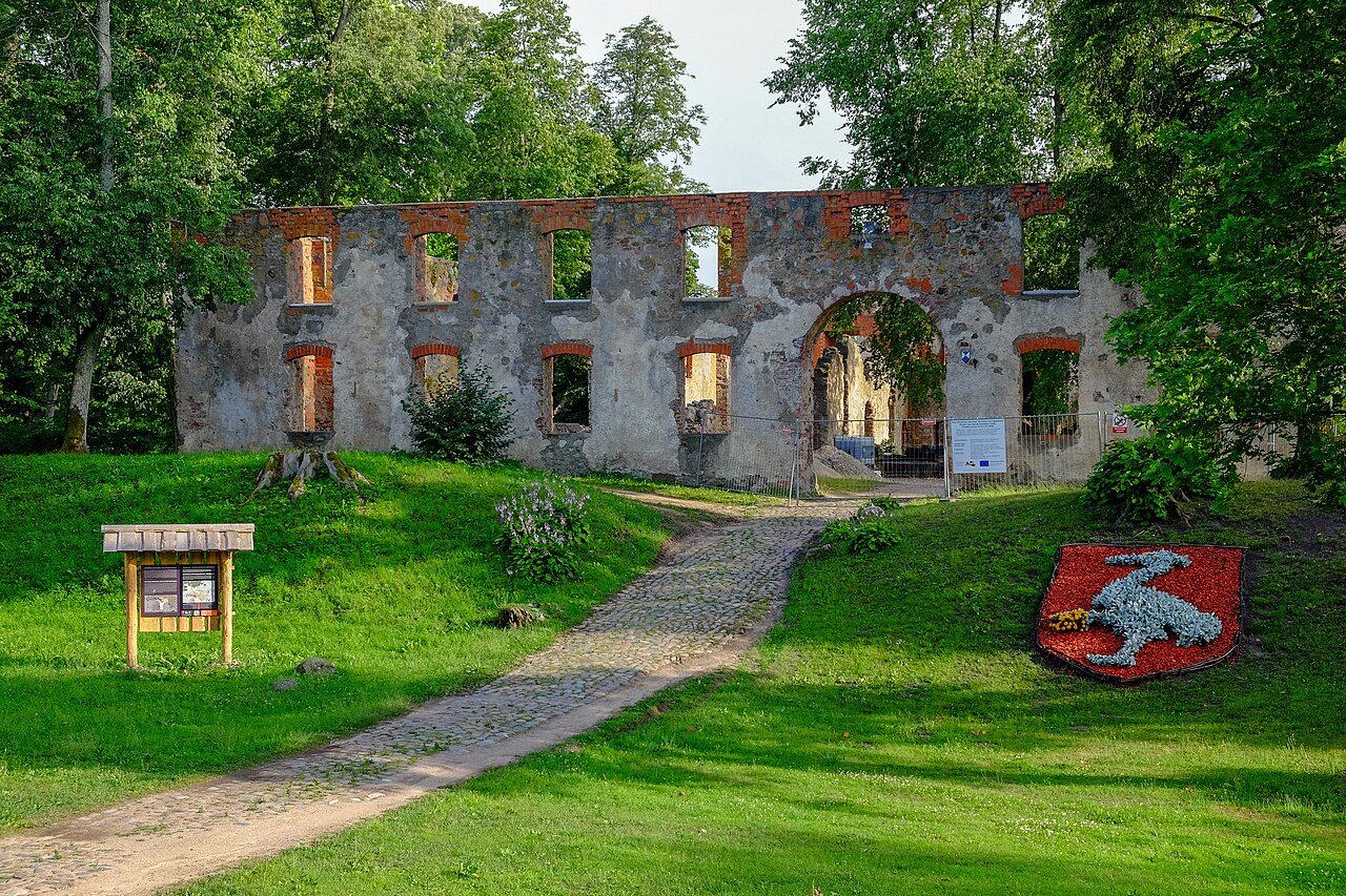 Iestieptie griesti Grobiņā