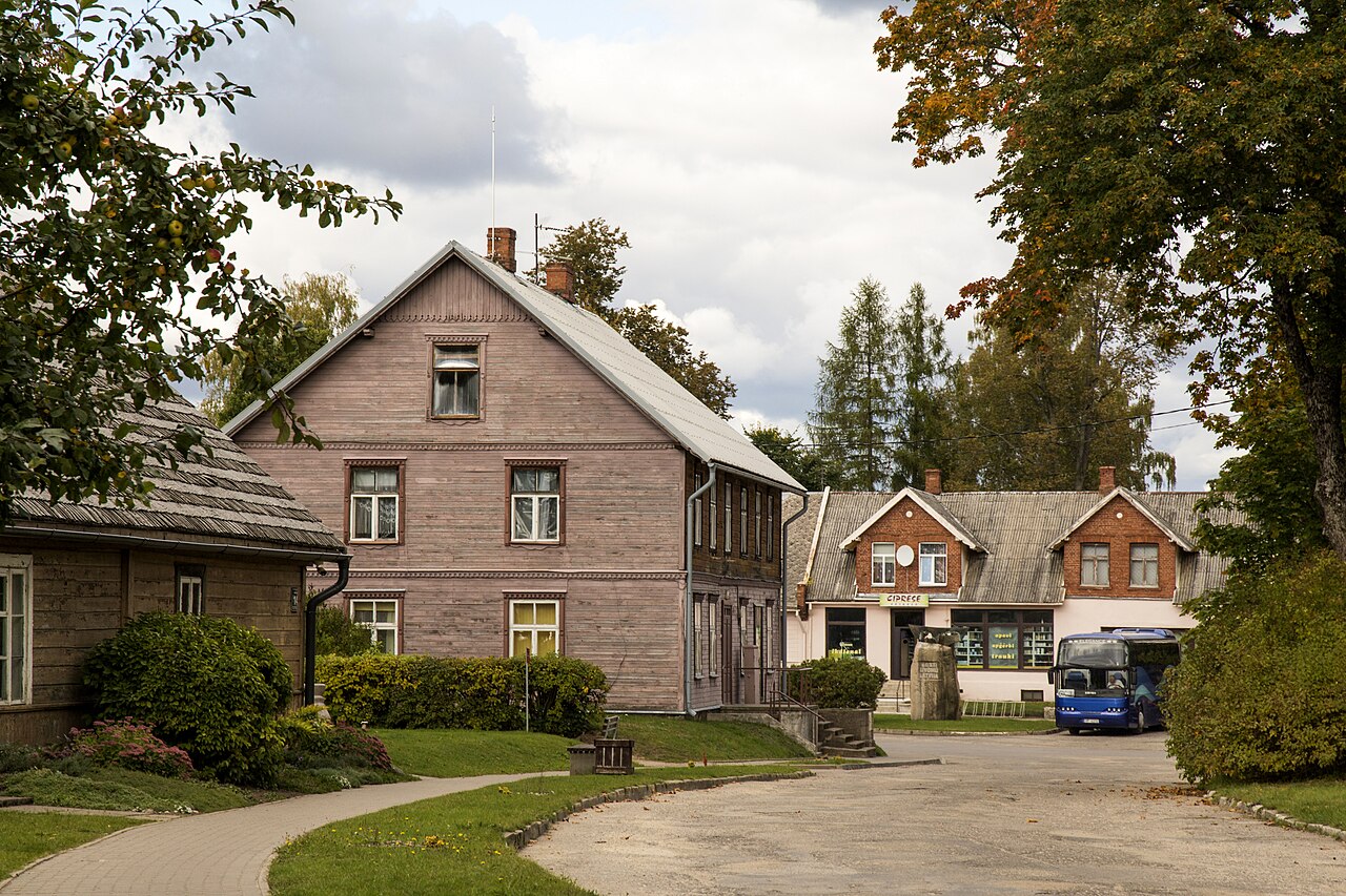 Iestieptie griesti Staicelē
